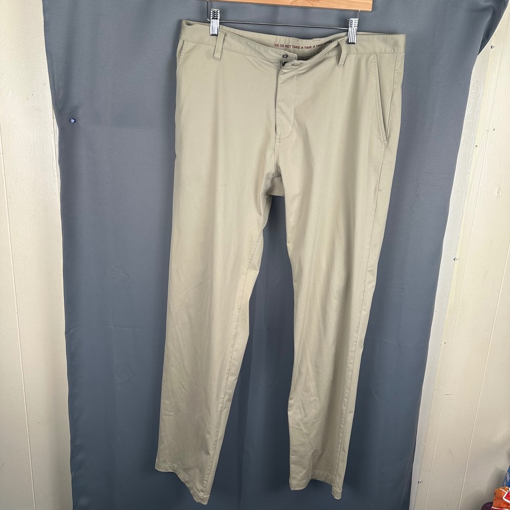 Rhone Commuter Pants Mens Khaki Tan Polyester Straight Leg Trousers 100161 - Picture 2 of 10